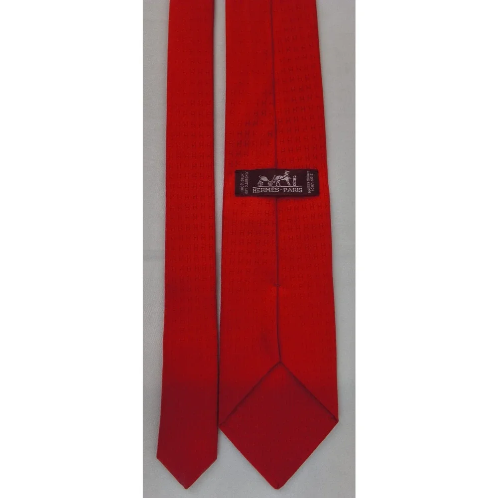Hermes Red Faconnee H Bicolor Jacquard Weave 100% Silk Tie Made in France #W5221